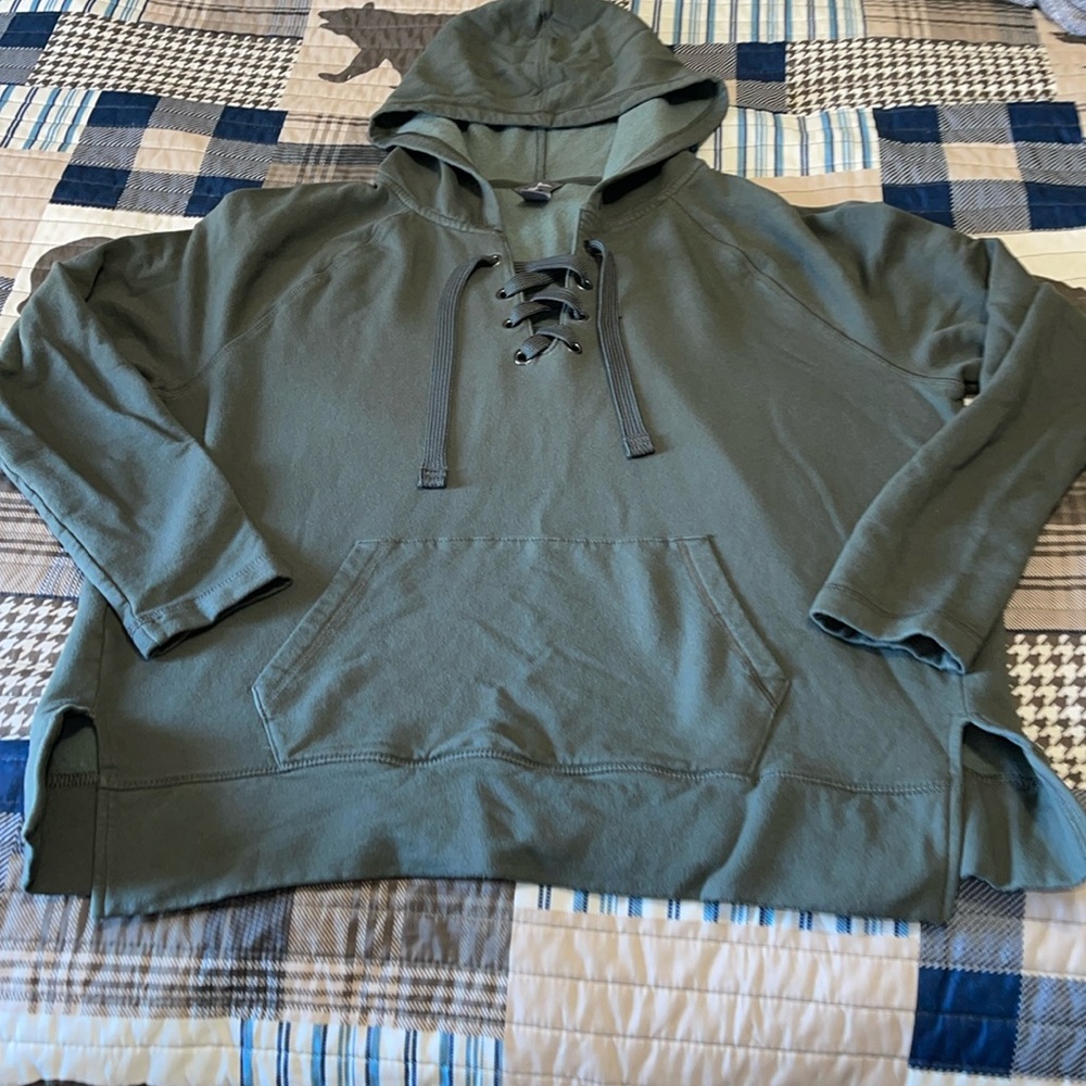 Eddie Bauer hoodie